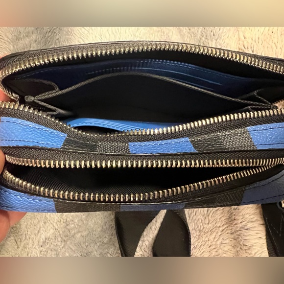 ‼️SOLD‼️Limited Edition Alpha Graphite UNISEX Bumbag💙🖤💙 - Picture 7 of 16